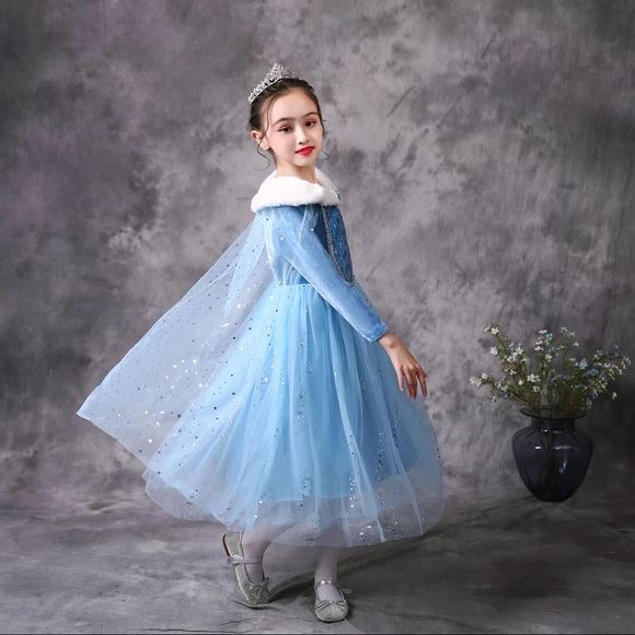 Sparkly costume Elsa Christmas frozen snowflake ❄️ cute high quality dress - Picture 3 of 12